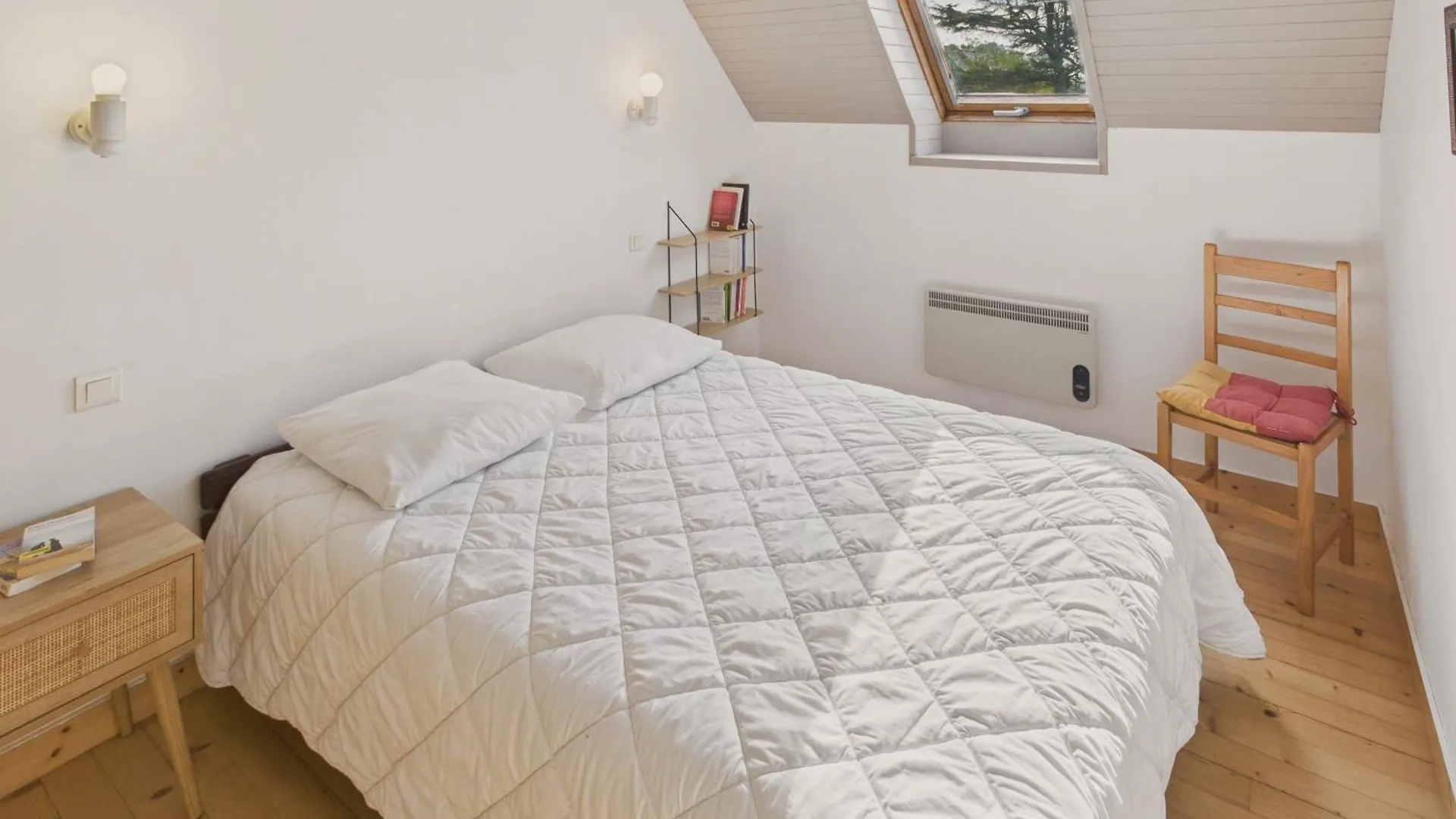 Saint-Jean-Trolimon Agreable Maison Avec Grand Jardin Pour 4 צרפת